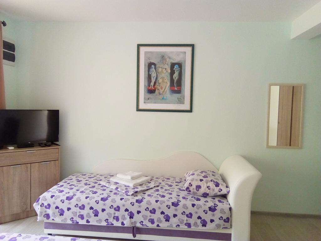 Apartment M&z